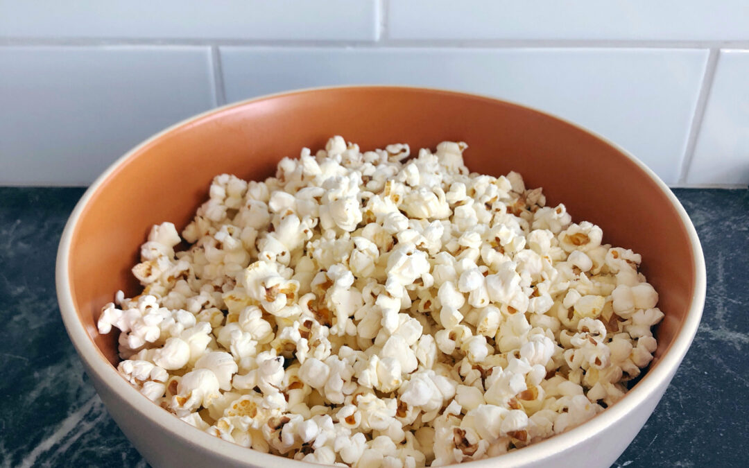 A Step by Step Guide to Easy Stovetop Popcorn